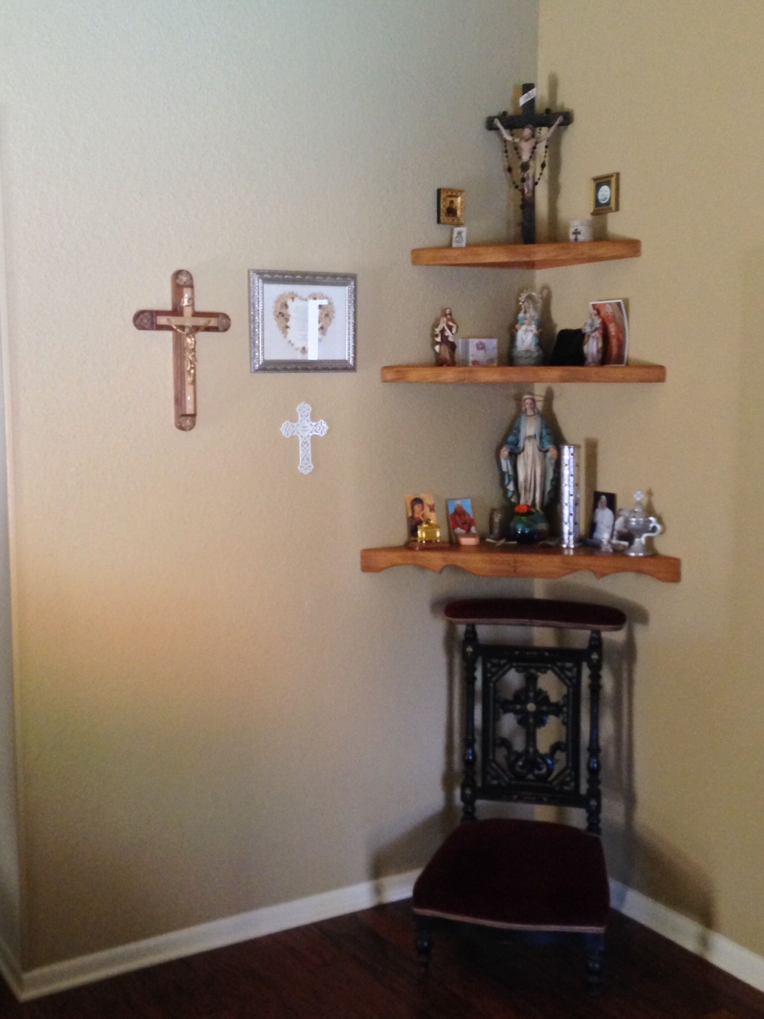 8 Pics Catholic Home Wall Mounted Altar Designs And Review - Alqu Blog