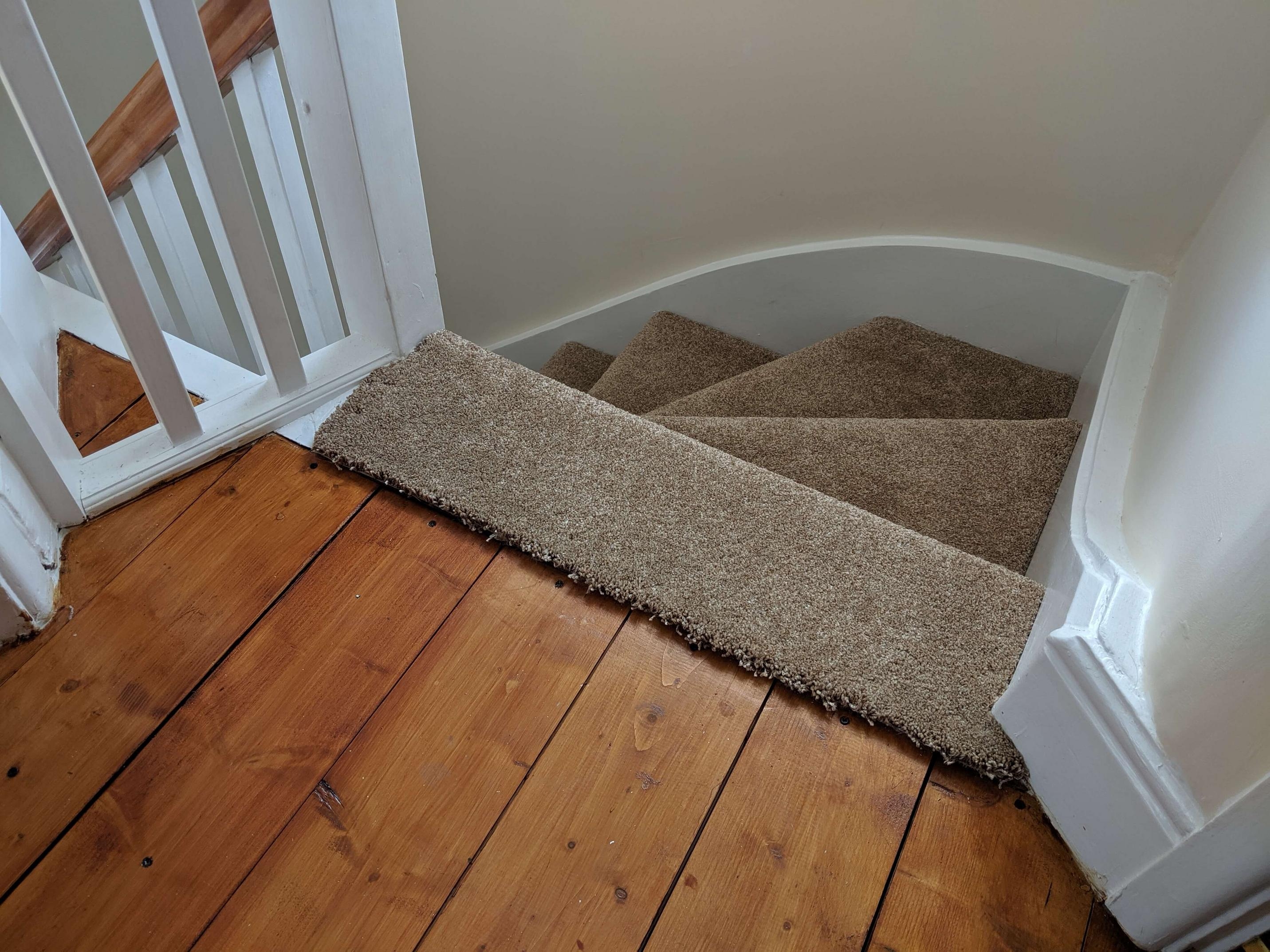 Laminate Flooring Transition To Stairs Flooring Tips   Which Style Transitionthreshold Do I Need For Carpeted Stairs To   